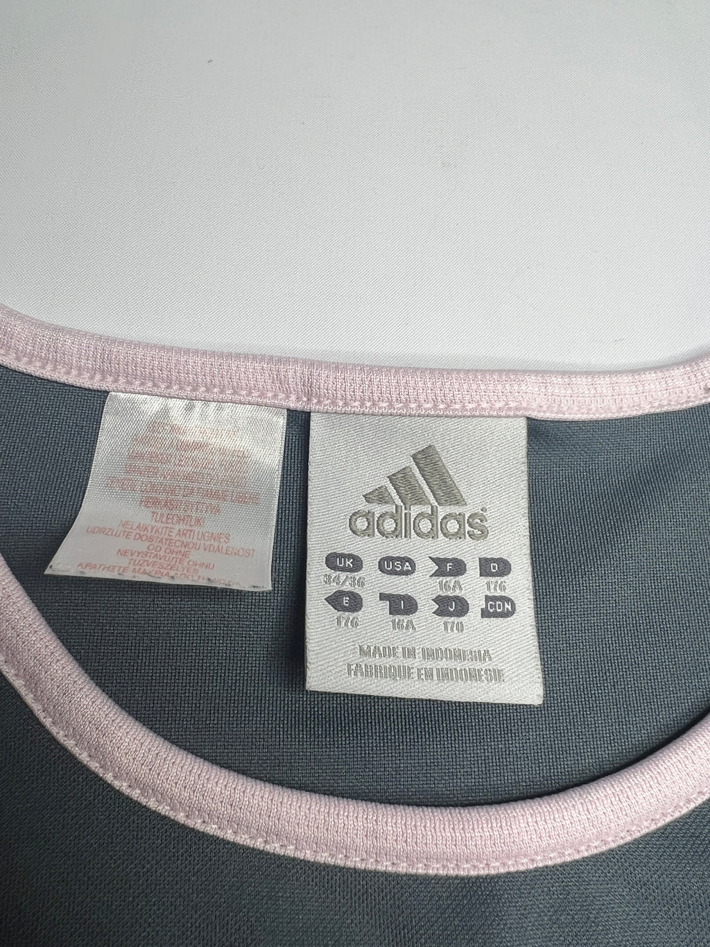 Top Adidas vintage y2k