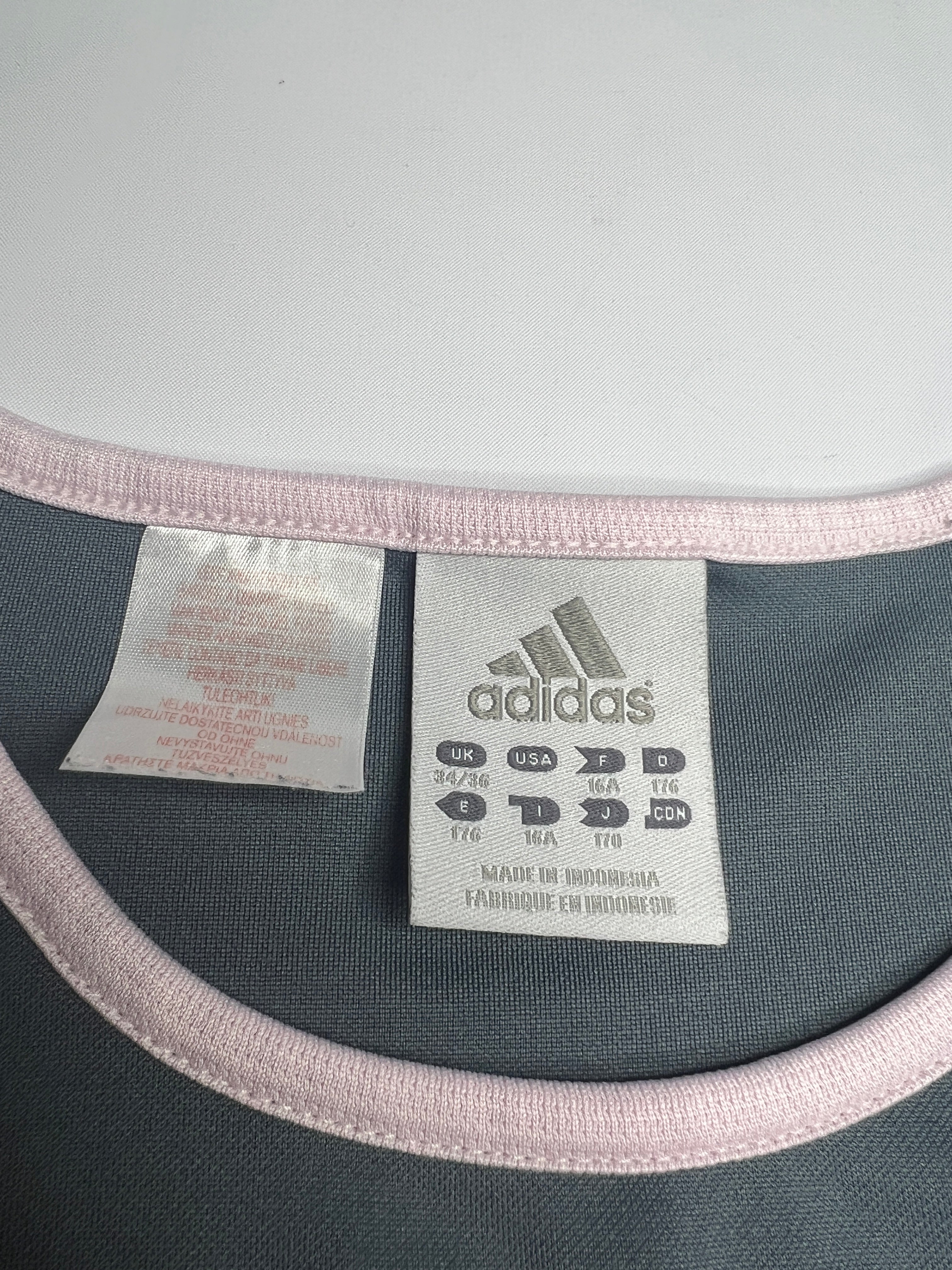 Top Adidas vintage y2k
