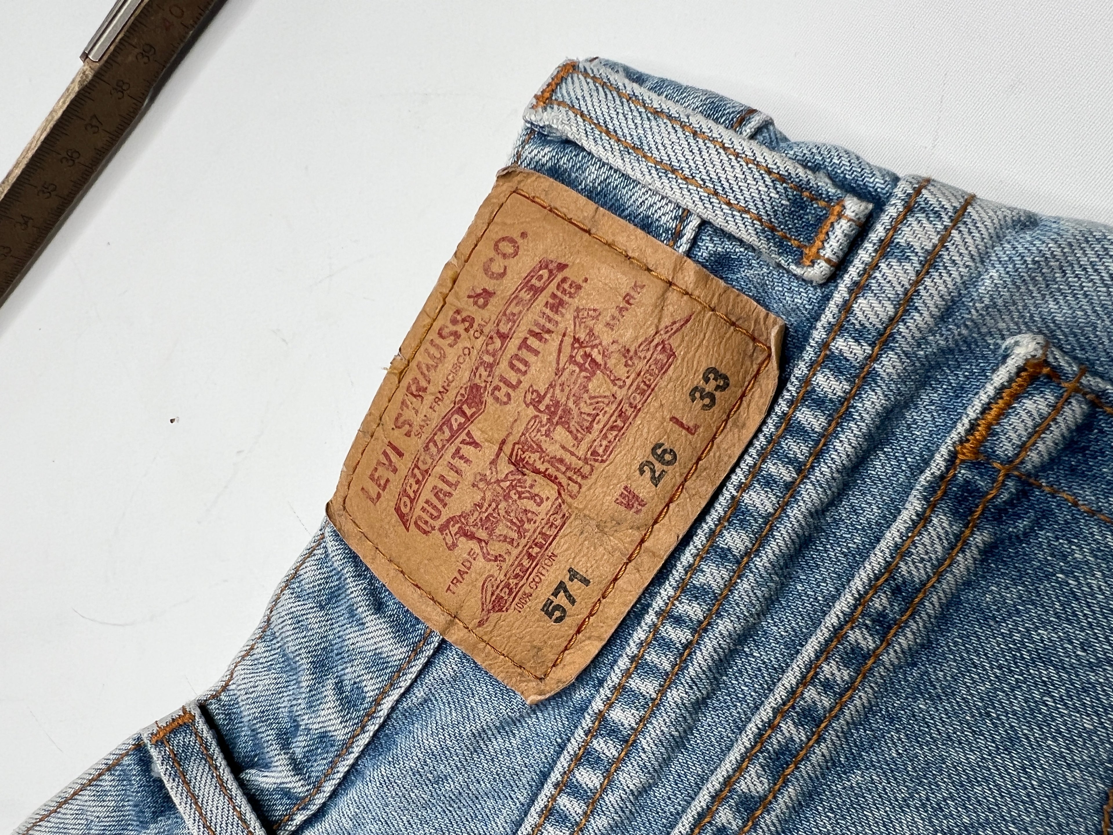 Short Levi’s vintage y2k
